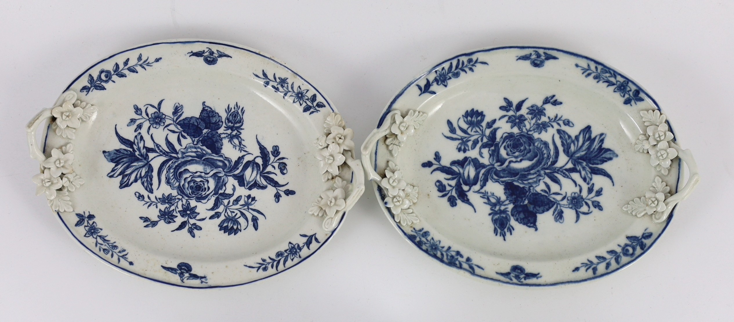 A pair of Caughley blue and white butter tubs, covers and stands, c.1780, stands 19cms wide, tubs and covers 9cms high